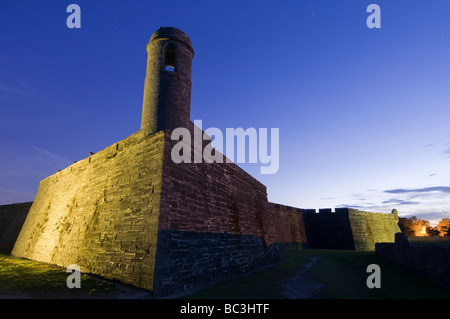 Castillo de San Marcos in der Morgendämmerung mit Blick auf Matanzas Bay, St. Augustine, Florida Stockfoto