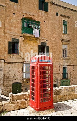 Traditionelle rotes britische Telefon box in Valletta, Malta, EU. Stockfoto