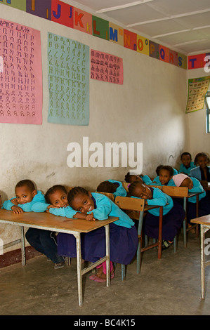 Schulkinder aus Addis Abeba in Äthiopien am Horn von Afrika Stockfoto