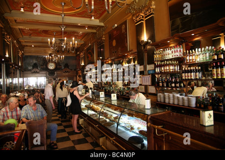 Ein Brasileira Pastelaria Baixa Altstadt, Lissabon. Stockfoto