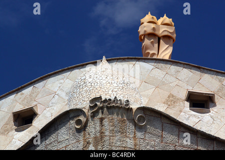 Schornsteine Casa Mila-La Pedrera Barcelona Catalunya Spanien Stockfoto