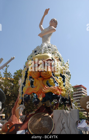 Fogueres, Las Hogueras de San Juan / San Juan Fiesta, Alicante, Comunidad Valenciana, Spanien Stockfoto