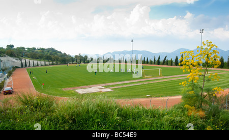 Fußball-Stadion am Stadtrand von Limassol.Cyprus. Stockfoto