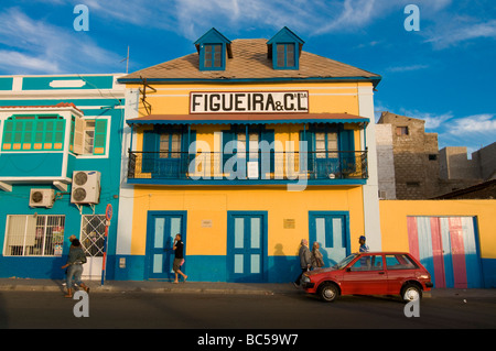 Farbenfrohe Gebäude in San Vincente Mindelo Cabo Verde Afrika Stockfoto