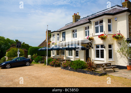 Chequers öffentliches Haus im Jahr 2009, (heute Heritage Restaurant) Slaugham Village, West Sussex, Großbritannien Stockfoto