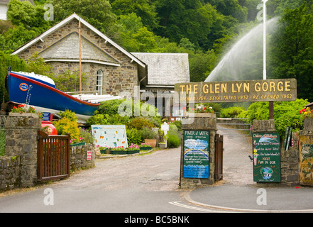 Eingang zum Glen Lyn Schlucht touristische Attraktion In Lynmouth Nord-Devon England Stockfoto