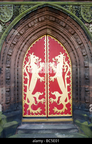 Augustus Welby Northmore Pugin St. Giles Kirche Türen Cheadle england Stockfoto