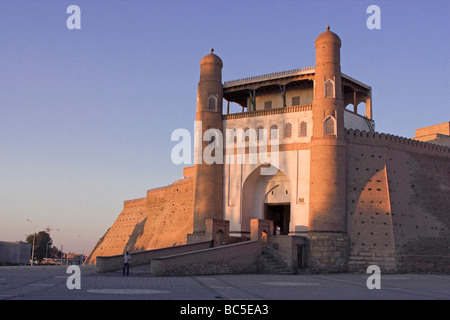 Schöne Eingangsportal auf der Arche Festung Buchara Usbekistan, Zentralasien. Stockfoto