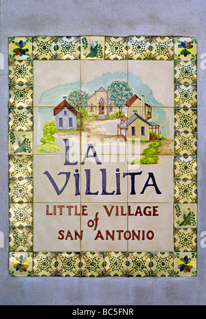 Fliese Wandbild am Eingang von La Villita am Paseo del Rio Riverwalk in San Antonio Texas USA Stockfoto