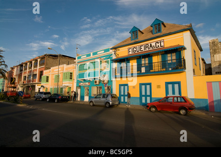 Farbenfrohe Gebäude in San Vincente Mindelo Cabo Verde Afrika Stockfoto