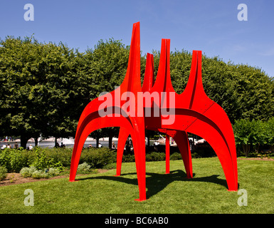 WASHINGTON DC USA Cheval Rouge Skulpturen von Alexander Calder in der National Gallery of Art Sculpture Garden Stockfoto