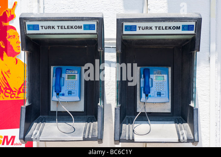 Türkei, Istanbul, typische Turk Telekom Telefon oder Telefonzellen, Karte betrieben Stockfoto