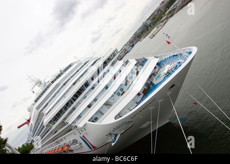 Karneval Plendor Kreuzfahrtschiff in Downtown Vancouver Kanada Stockfoto