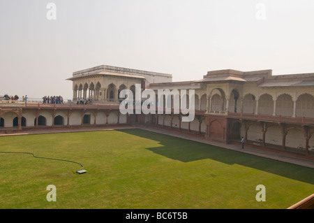 Agra Fort, Roten Fort, Shah Jahan Private Ferienwohnungen mit Blick auf den Fluss Yamuna, Palastgebäude, Agra, Uttar Pradesh, Indien. Stockfoto