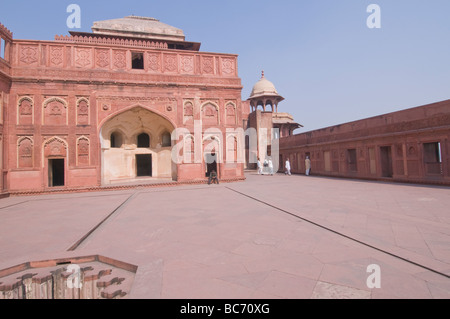 Agra Fort, Roten Fort, Shah Jahan Private Ferienwohnungen mit Blick auf den Fluss Yamuna, Palastgebäude, Agra, Uttar Pradesh, Indien. Stockfoto