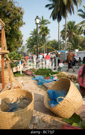 Der Morgen frische Lebensmittel-Markt in Luang Prabang Laos Stockfoto