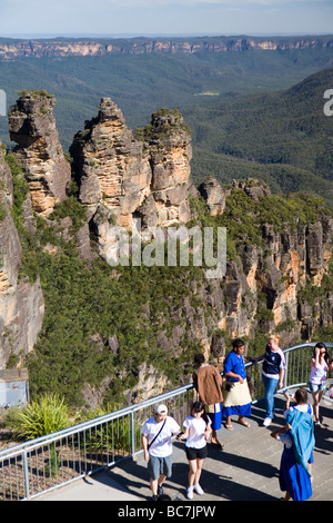 Die Felsformation Three Sisters in den Blue Mountains genannt Stockfoto