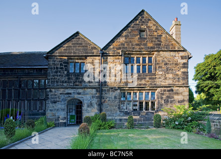 Oakwell Hall, Birstall. Das elisabethanische Herrenhaus war die Inspiration für Fieldhead in dem Roman "Shirley" von Charlotte Bronte Stockfoto