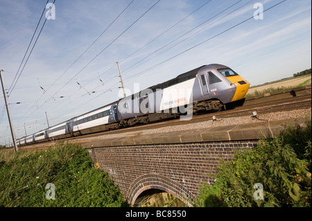 National Express 125 Hochgeschwindigkeits-Zug durch die englische Landschaft an der East Coast Main Line england Stockfoto