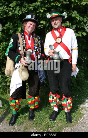 Morris Männer genommen In Malham, Yorkshire, England, UK Stockfoto