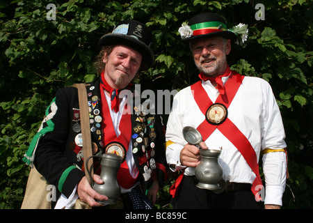 Morris Männer genommen In Malham, Yorkshire, England, UK Stockfoto