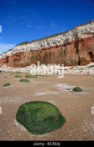 Kreide und Brownstone Klippen Hunstanton Beach North Norfolk Küste Grafschaft England UK East Anglian Landschaft Stockfoto