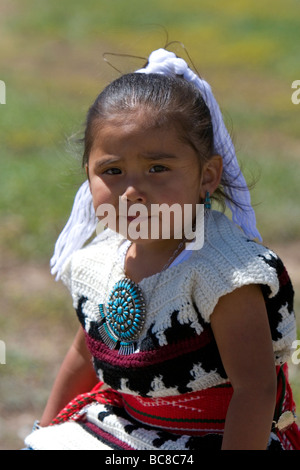 Porträt eines jungen Navajo Indian Mädchens aus Arizona USA Stockfoto