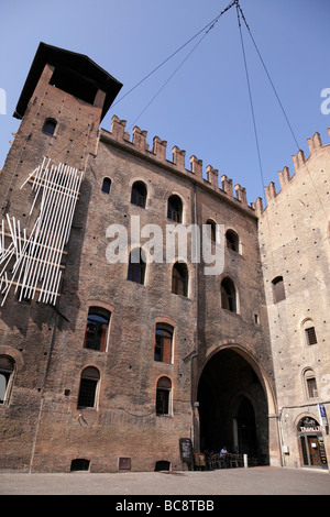 Ecke des Palazzo di re Enzo entlang via Francesco Rizzoli Bologna Italien Stockfoto