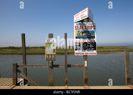 Blakeney Dorf auf die der Nordküste Norfolk in England mit Mündung und Kai Stockfoto