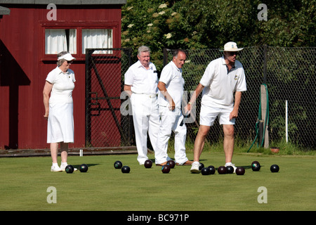 Rasen-Schalen-Match bei Colemans Luke East Sussex Stockfoto