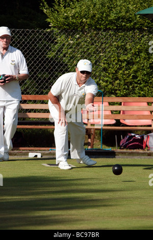 Rasen-Schalen-Match bei Colemans Luke East Sussex Stockfoto