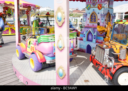 Children's Theme Park bunte Messe Fahrten mit Keine Personen Stockfoto