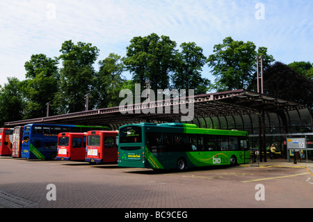 Schlagzeuger Straße Busbahnhof, Cambridge England UK Stockfoto