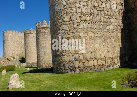 Ávila Stadtmauern Castilla León Spanien Stockfoto