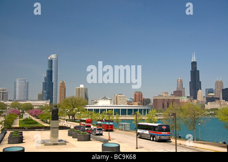 Shedd Aquarium und Stadt Skyline befindet sich in Chicago Illinois USA Stockfoto