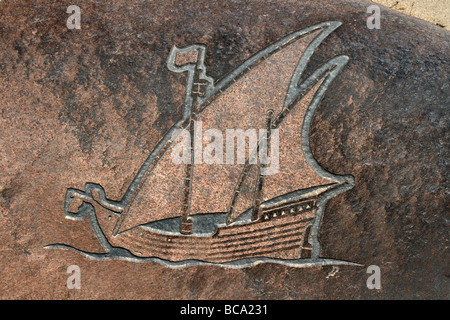 Schiff, geschnitzt in der Cape Cross Stein, Cape Cross, Namibia, Afrika Stockfoto