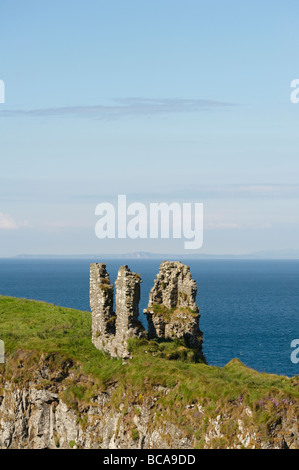 Dunseverick Castle liegt in der Nähe des kleinen Dorfes Dunseverick und den Giant's Causeway in County Antrim Northern Ireland Stockfoto