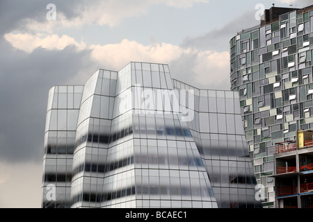 Frank Gehry-Gebäude auf der Westseite fahren in Manhattan Stockfoto