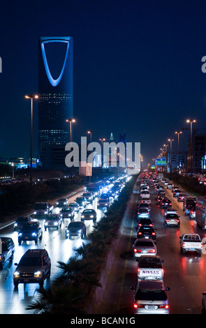 Rijadh Verkehr auf der König-Fahd-Straße Stockfoto