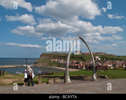 Fischbein wölben West Cliff Whitby UK Stockfoto