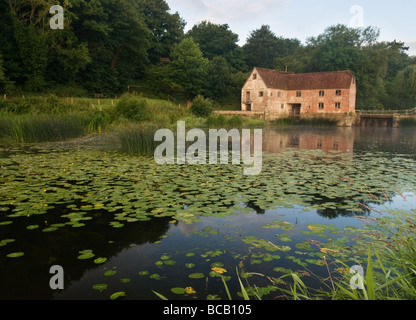 Sturminster Newton Mühle im Morgengrauen Stockfoto