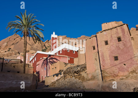 Rote Moschee in der Berber Öksüz, in der Nähe von Tafraoute, Marokko Stockfoto