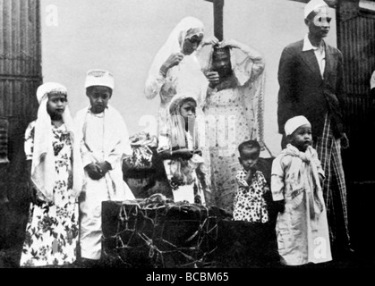 Saudi Arabien historische javanischen Familie Pilger aus Brunnen von Ibn Sa'ud Stockfoto