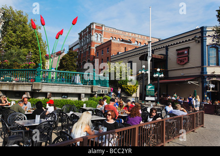 In Victoria auf Vancouver Island in Kanada Nordamerika Sommer Street Cafe Stockfoto