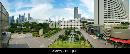 Marina Bay und Das Panorama Der Esplanade Theater, Singapur SIN Stockfoto