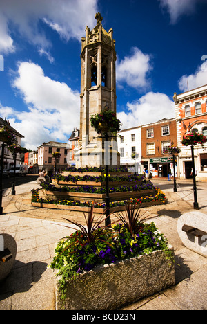 Launceston Kriegerdenkmal am Stadtplatz Stockfoto