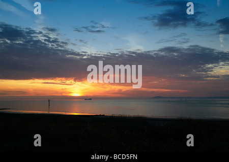 Ein Blick auf Morecambe Bay von Fleetwood Promenade. Lancashire, England. Stockfoto