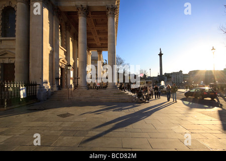 Trafalgar Square an einem knackigen Winternachmittag Stockfoto