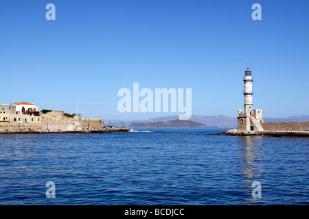 DIE VENEZIANISCHEN HAFEN VON CHANIA AUF DER GRIECHISCHEN INSEL KRETA. Stockfoto