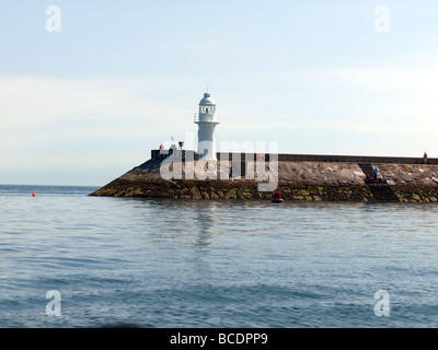 Brixham Wellenbrecher Leuchtturm am Eingang zum Hafen, Devon. Stockfoto